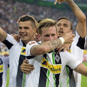  勒沃库森主场憾平强敌，德甲争四格局持续胶着态势