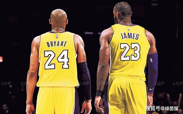  詹姆斯生涯总分突破四万大关  